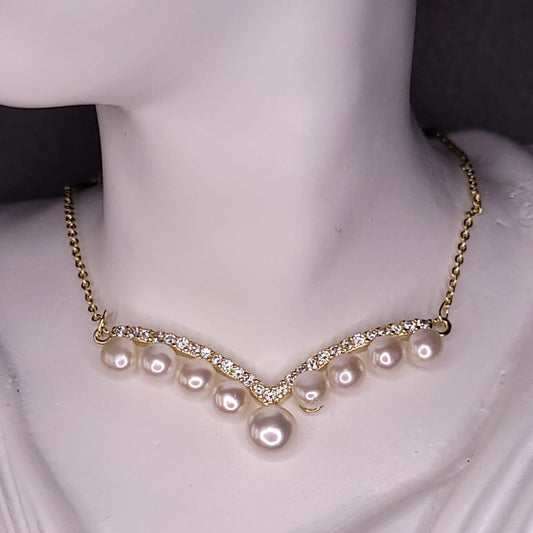 Theia Gold Pearl Necklace